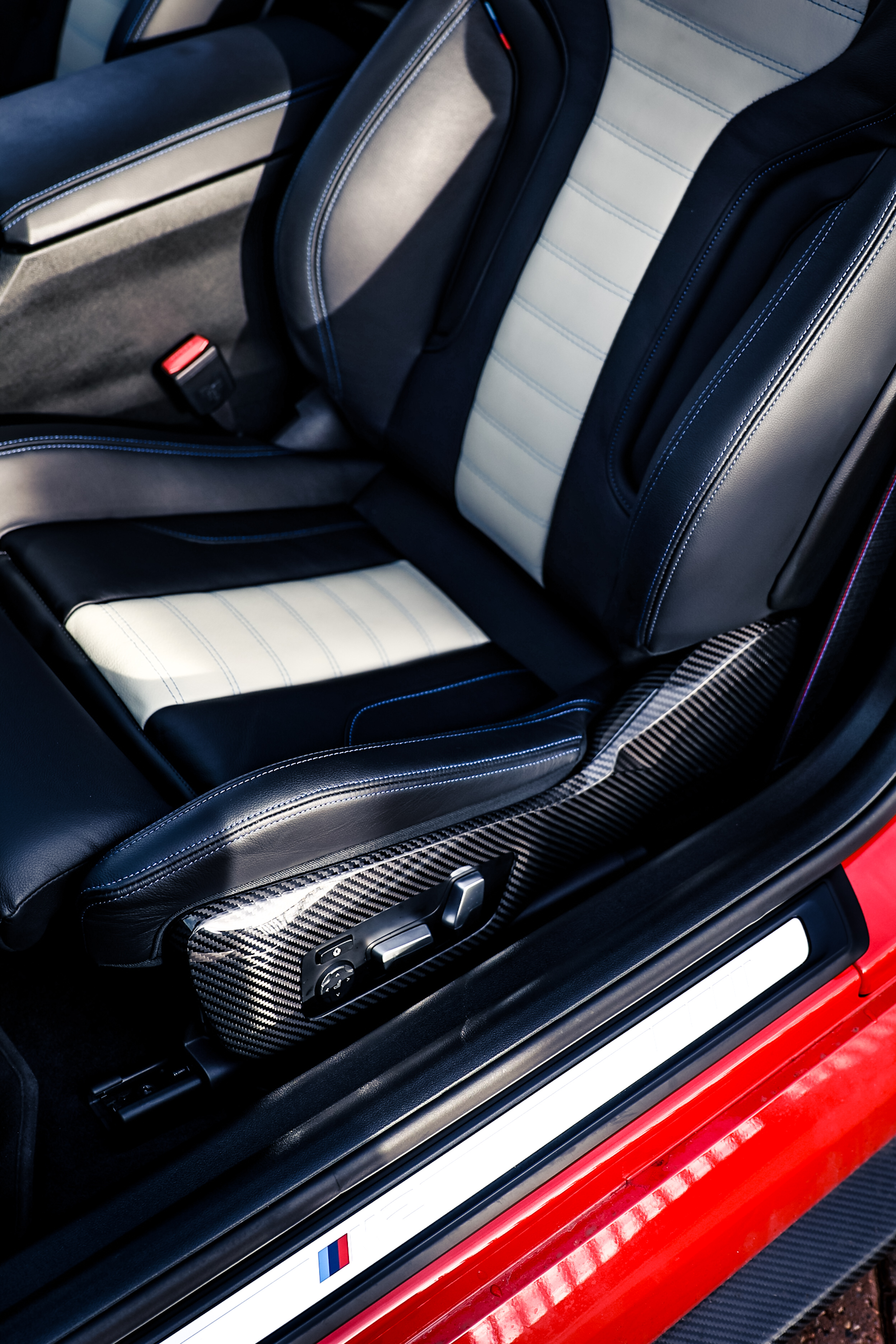 BMW M2 engine bay